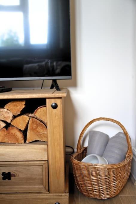 Owl Cottage - Cosy Cotswolds Stone Escape, Dog Friendly Wyck Rissington Exterior photo